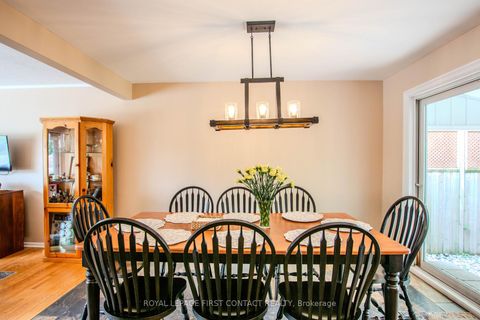 Photo 11 at 27 Tower Crescent, Allandale Heights, Barrie