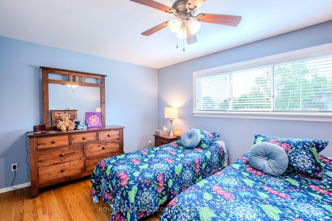 Photo 15 at 27 Tower Crescent, Allandale Heights, Barrie
