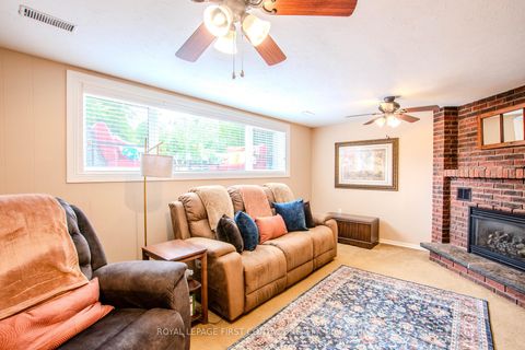Photo 18 at 27 Tower Crescent, Allandale Heights, Barrie