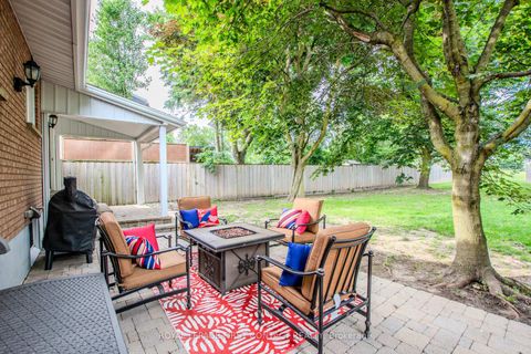 Photo 26 at 27 Tower Crescent, Allandale Heights, Barrie
