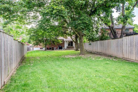 Photo 32 at 27 Tower Crescent, Allandale Heights, Barrie