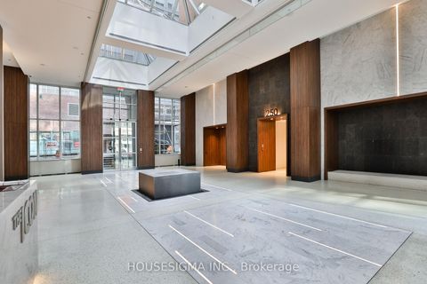 Photo 14 at 222 - 270 Wellington St Street W, Waterfront Communities C1, Toronto