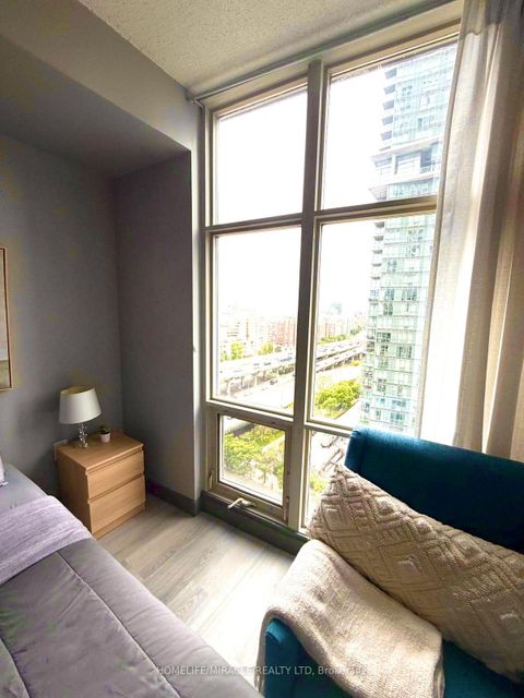 Photo 12 at 1601 - 35 Mariner Terrace, Waterfront Communities C1, Toronto