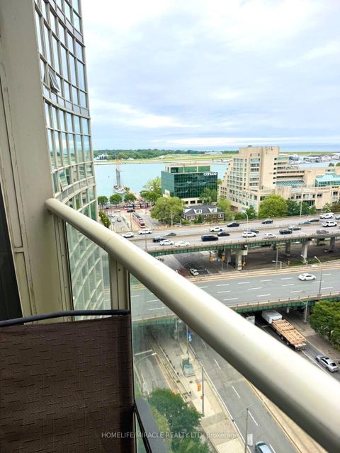 Photo 15 at 1601 - 35 Mariner Terrace, Waterfront Communities C1, Toronto
