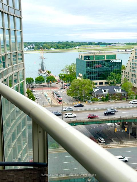 Photo 16 at 1601 - 35 Mariner Terrace, Waterfront Communities C1, Toronto