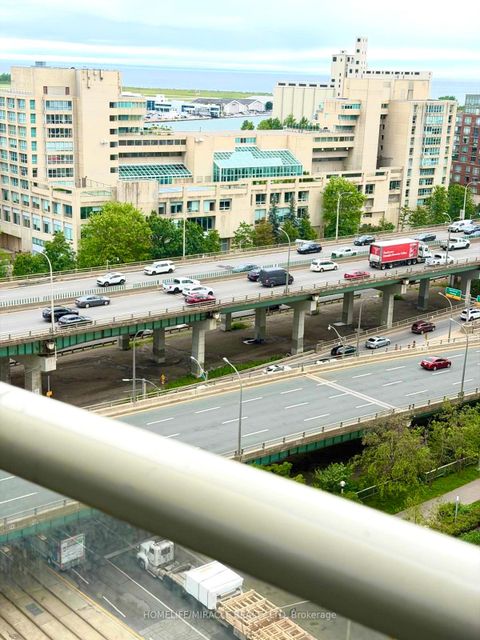 Photo 17 at 1601 - 35 Mariner Terrace, Waterfront Communities C1, Toronto