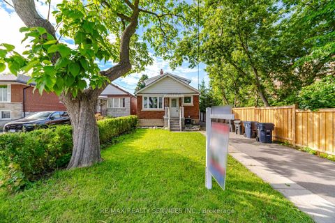Photo 1 at 30 Elder Avenue, Long Branch, Toronto