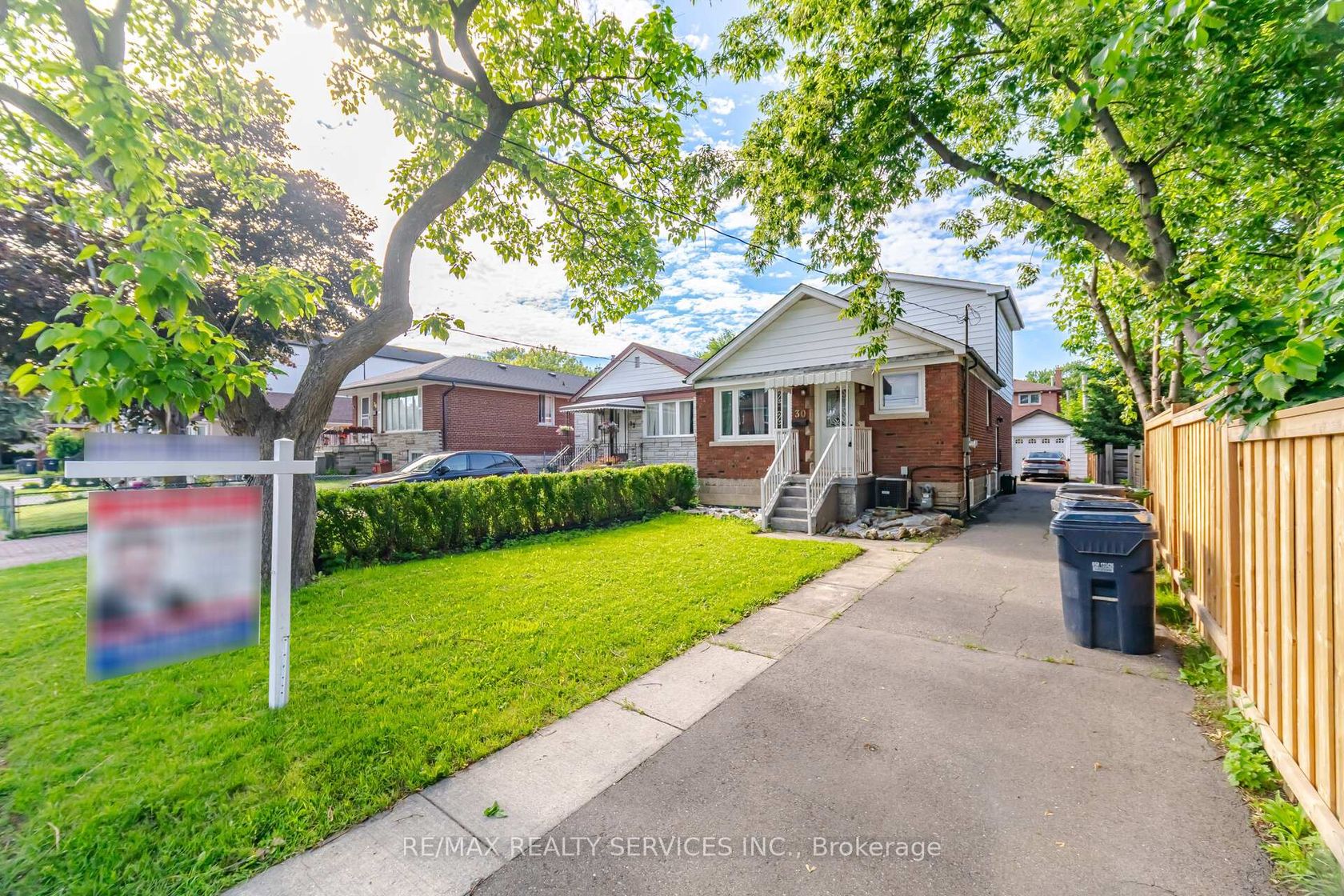 30 Elder Avenue, Long Branch, Toronto 