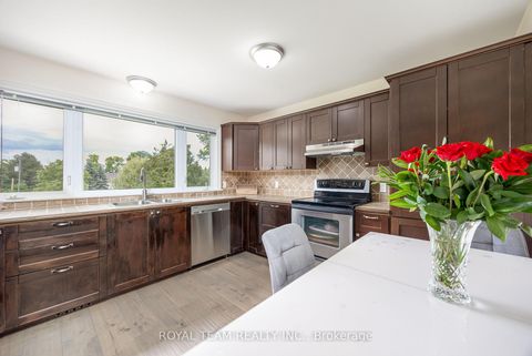 Photo 11 at 106 Centre Street, Schomberg, King