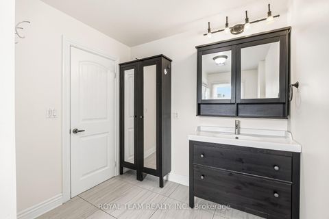 Photo 18 at 106 Centre Street, Schomberg, King