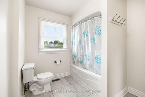 Photo 19 at 106 Centre Street, Schomberg, King