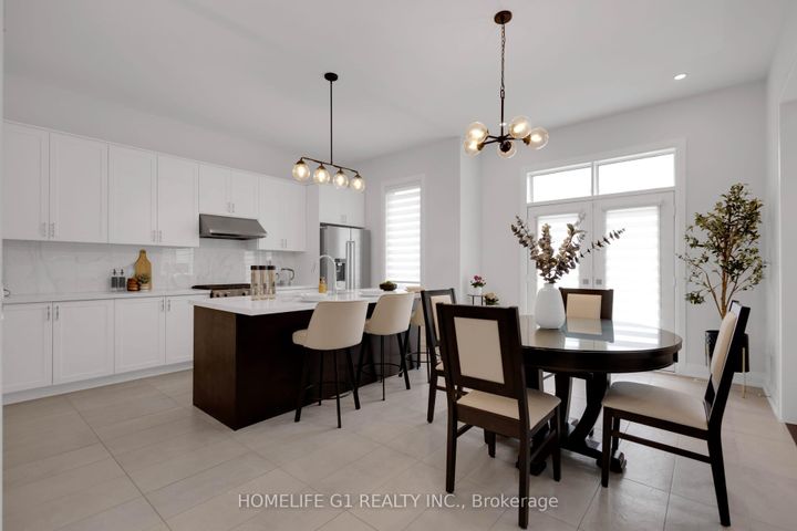 Photo 9 at 4044 Channing Crescent, GO Glenorchy, Oakville