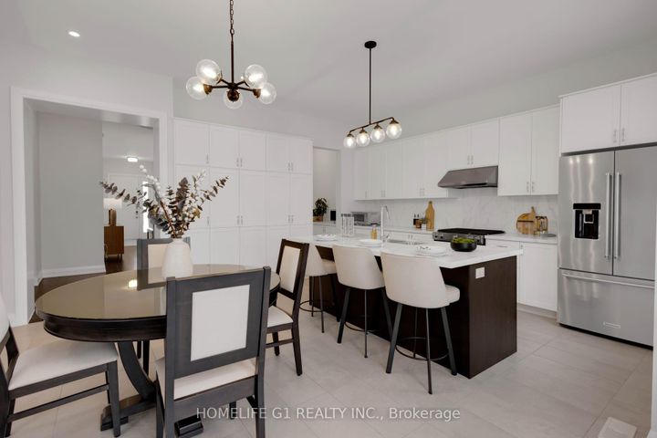 Photo 10 at 4044 Channing Crescent, GO Glenorchy, Oakville