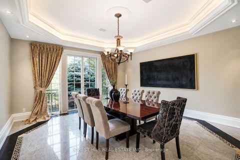 Photo 13 at 160 Renaissance Court, Beverley Glen, Vaughan