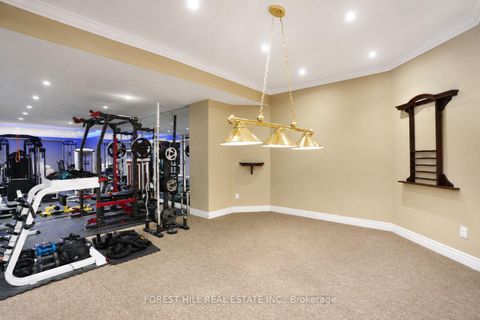 Photo 37 at 160 Renaissance Court, Beverley Glen, Vaughan