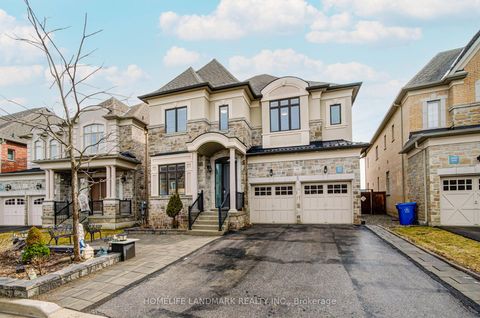 Photo 1 at 43 Mike Boshevski Court, Bayview Northeast, Aurora