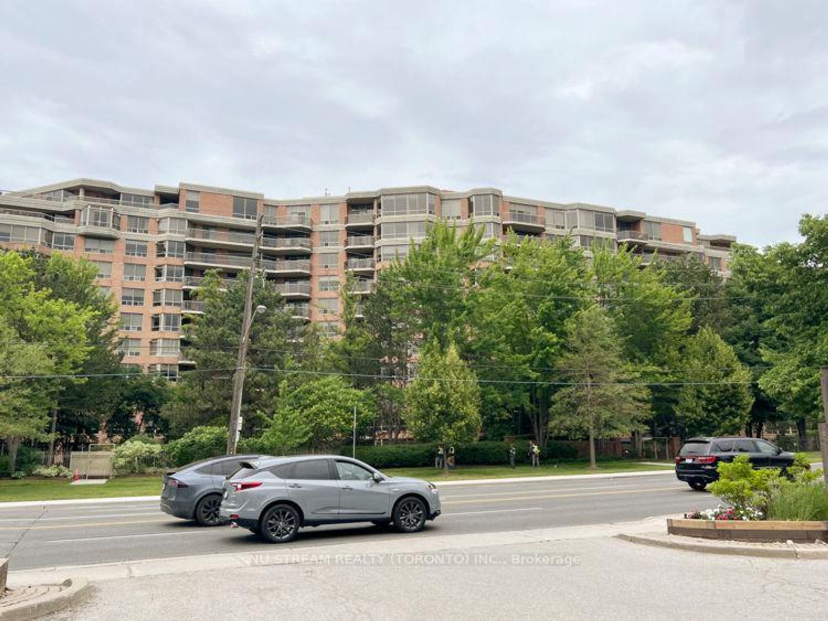 PH10 - 3181 Bayview Avenue, Steeles, Toronto 