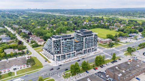 Photo 2 at 235 - 8188 Yonge Street, Uplands, Vaughan