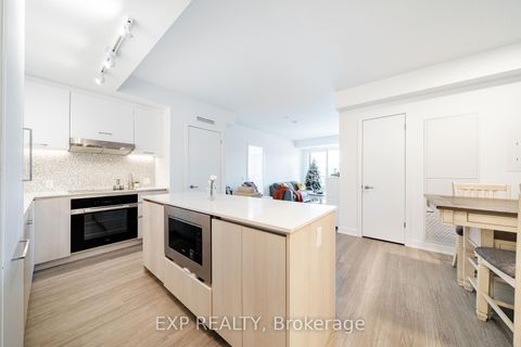Photo 10 at 235 - 8188 Yonge Street, Uplands, Vaughan