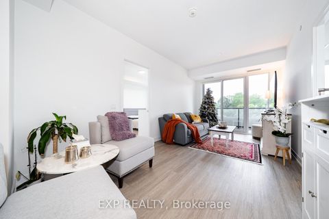 Photo 17 at 235 - 8188 Yonge Street, Uplands, Vaughan