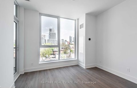 Photo 7 at 518 - 1 Belsize Drive, Eglinton, Toronto