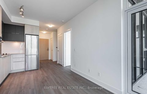 Photo 9 at 518 - 1 Belsize Drive, Eglinton, Toronto
