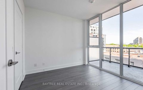 Photo 11 at 518 - 1 Belsize Drive, Eglinton, Toronto