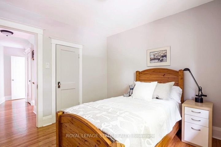Photo 24 at 11 Dromore Crescent, Westdale, Hamilton
