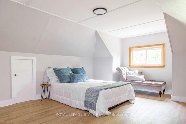 Photo 31 at 11 Dromore Crescent, Westdale, Hamilton