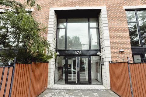 Photo 2 at 208 - 676 Richmond Street W, Niagara, Toronto