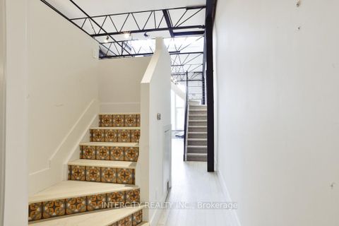 Photo 3 at 208 - 676 Richmond Street W, Niagara, Toronto