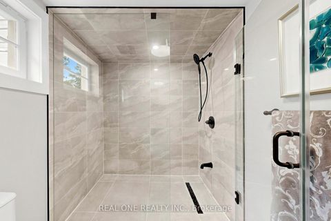 Photo 47 at 49 Bayview Parkway, Leslie Valley, Newmarket
