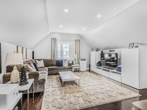 Photo 24 at 64 Brock Avenue, Roncesvalles, Toronto