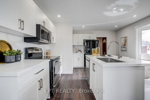 Photo 11 at 194 South Channel Drive, Keswick North, Georgina