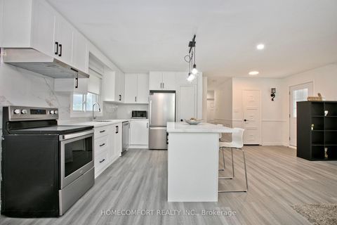 Photo 7 at 19 Beacham Crescent, Sullivan, Toronto