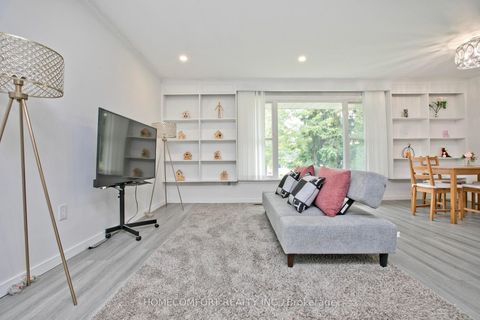 Photo 9 at 19 Beacham Crescent, Sullivan, Toronto