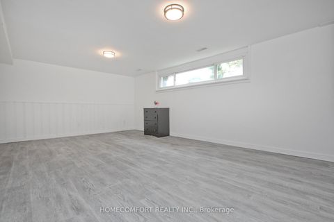 Photo 23 at 19 Beacham Crescent, Sullivan, Toronto