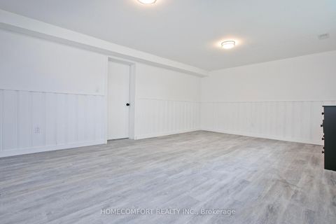 Photo 24 at 19 Beacham Crescent, Sullivan, Toronto