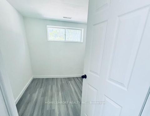 Photo 27 at 19 Beacham Crescent, Sullivan, Toronto