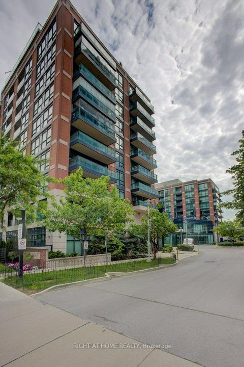Photo 4 at 947 - 525 Wilson Avenue, Clanton Park, Toronto