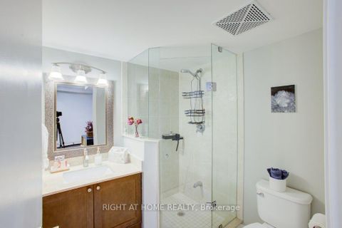 Photo 8 at 947 - 525 Wilson Avenue, Clanton Park, Toronto