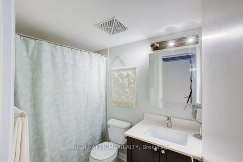 Photo 11 at 947 - 525 Wilson Avenue, Clanton Park, Toronto