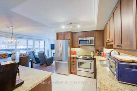 Photo 12 at 947 - 525 Wilson Avenue, Clanton Park, Toronto