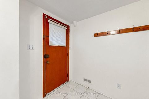 Photo 21 at 21 Gade Drive, CFB, Toronto