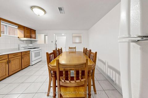 Photo 25 at 21 Gade Drive, CFB, Toronto
