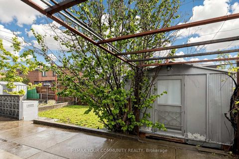 Photo 41 at 21 Gade Drive, CFB, Toronto