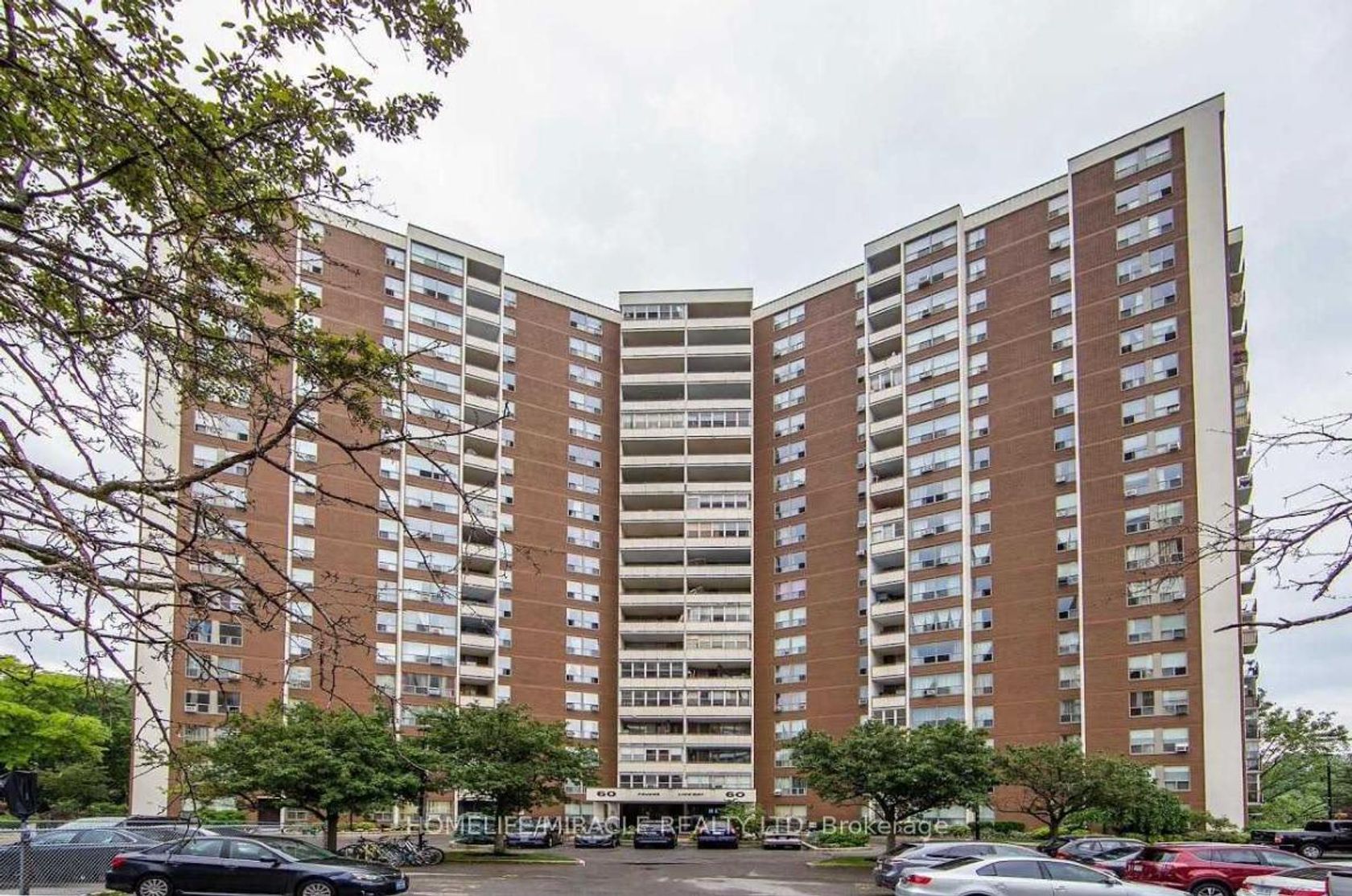 216 - 60 Pavane Linkway, Flemingdon Park, Toronto photo 8