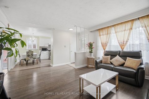 Photo 7 at 32 Jansusie Road, Clairville, Toronto