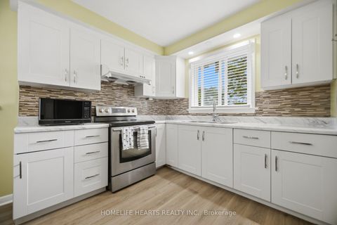 Photo 9 at 32 Jansusie Road, Clairville, Toronto