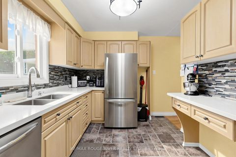 Photo 11 at 49 Gilmour Drive, Central, Ajax